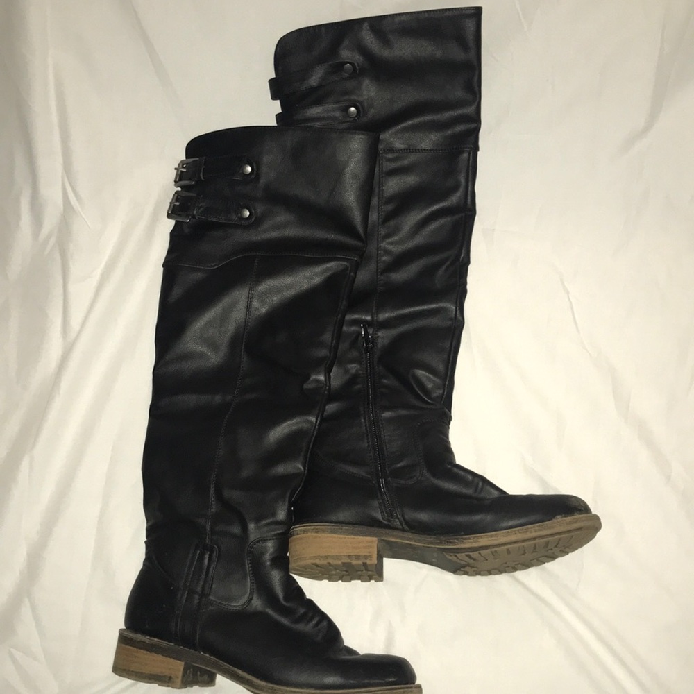 Black pleather knee-high boots (6.5-7)